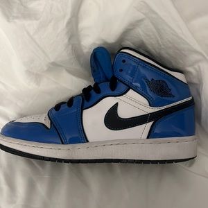 Nike Air Jordan 1 Mid SE Signal Blue